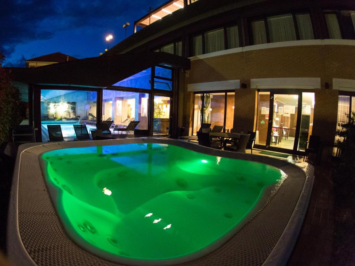 Locanda Al Castello Wellness Resort Cividale del Friuli エクステリア 写真