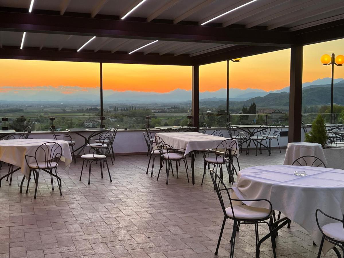 Locanda Al Castello Wellness Resort Cividale del Friuli エクステリア 写真