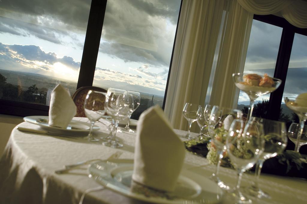 Locanda Al Castello Wellness Resort Cividale del Friuli エクステリア 写真